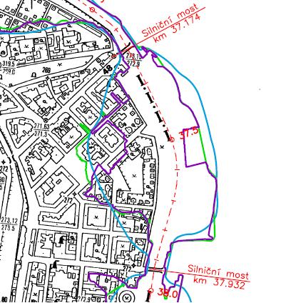Obrázek 35 Hranice rozlivů Q 100, varianta 1D (modře), 2D (zeleně), 1D/2D (fialově), km 37,174 37,932 V úseku mezi silničním mostem (km 37,932) a zaústěním Sadového potoka (km 38,817) byly hranice