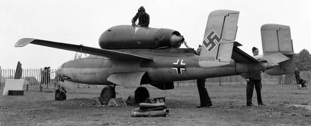 Heinkel He 162 Spatz (Vrabec) byl německý proudový stíhací letoun, který sloužil v řadách Luftwaffe v posledních měsících druhé světové války.