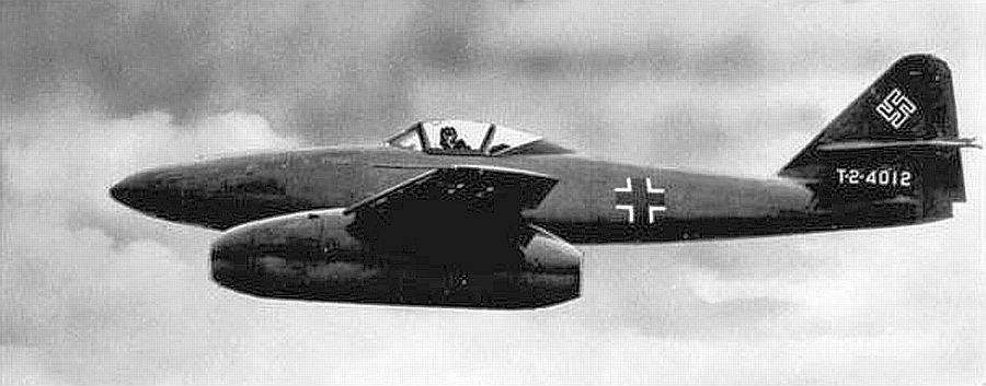 Messerschmitt Me 262 Schwalbe (vlaštovka) byl německý stíhací letoun.