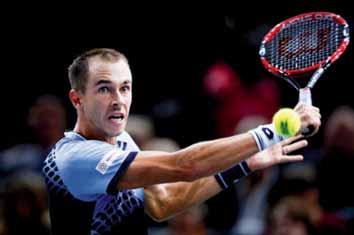 ROSOL: FINÁLE NA KONCI SEZÓNY sport 29 Ladislav VALNÝ PROSTĚJOV V lepší polovině druhé stovky světového žebříčku ATP, konkrétně na 140. místě, končí sezónu Lukáš Rosol.