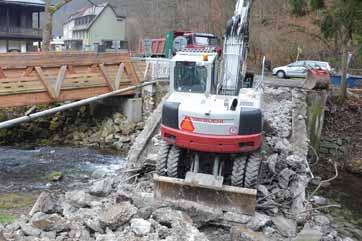 Podle něj se mohlo jednat o posvátná místa, která uctívali a pokreslovali pravěcí lidé. K žádné velké senzaci ale nedošlo, o pravěké kresby se nejedná.
