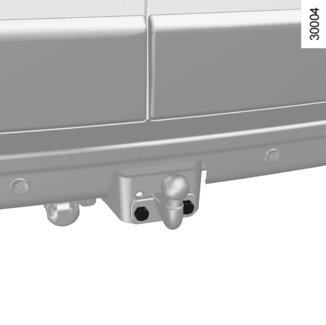 PŘEPRAVA PŘEDMĚTŮ (2/2) Vozidla s předním náhonem a jednoduchými koly C = 1 110 mm. Vozidla se zadním náhonem a jednoduchými koly C = 1 760 mm. Vozidla se zadním náhonem a dvojitými koly C = 1 753 mm.