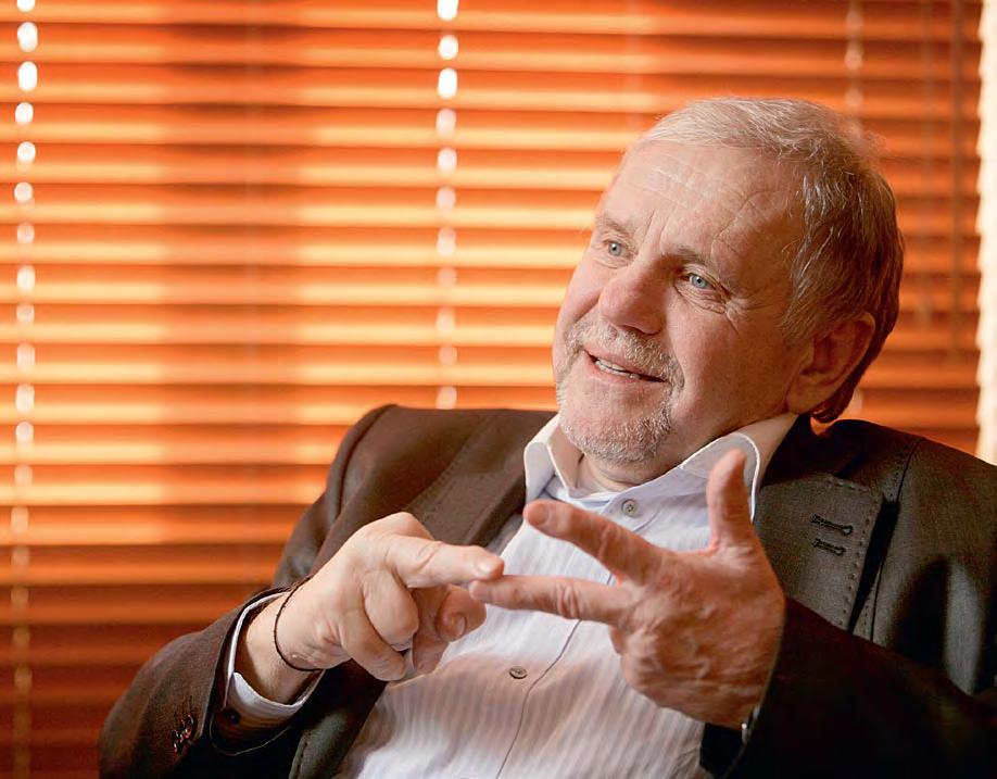 www.euro.cz 39 rozhovor report FOTO Hynek Glos být pořád připravený, sledovat, mapovat, a když přijde příležitost, využít ji.