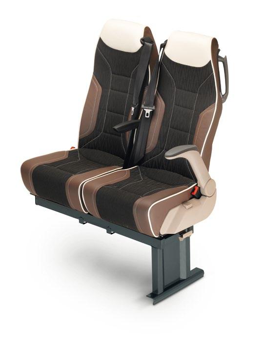MÍSTO PRO ELEGANCI Dostupné v modelech CROSSWAY EVADYS MAGELYS Nová sedadla Spacio jsou navržena a zkonstruována tak, aby pasažérům poskytovala ten nejvyšší komfort a ergonomii.