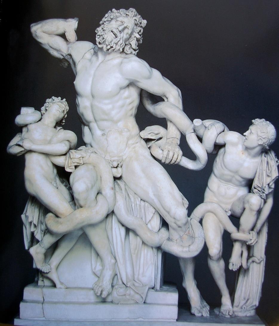 Láokoon 48 Sousoší představuje scénu, kdy jak sám Láokoon, tak jeho synové jsou omotáváni hady před oltářem Smith jej srovnává s gigantem, bojujícím proti Athéně na pergamském oltáři a domnívá se,