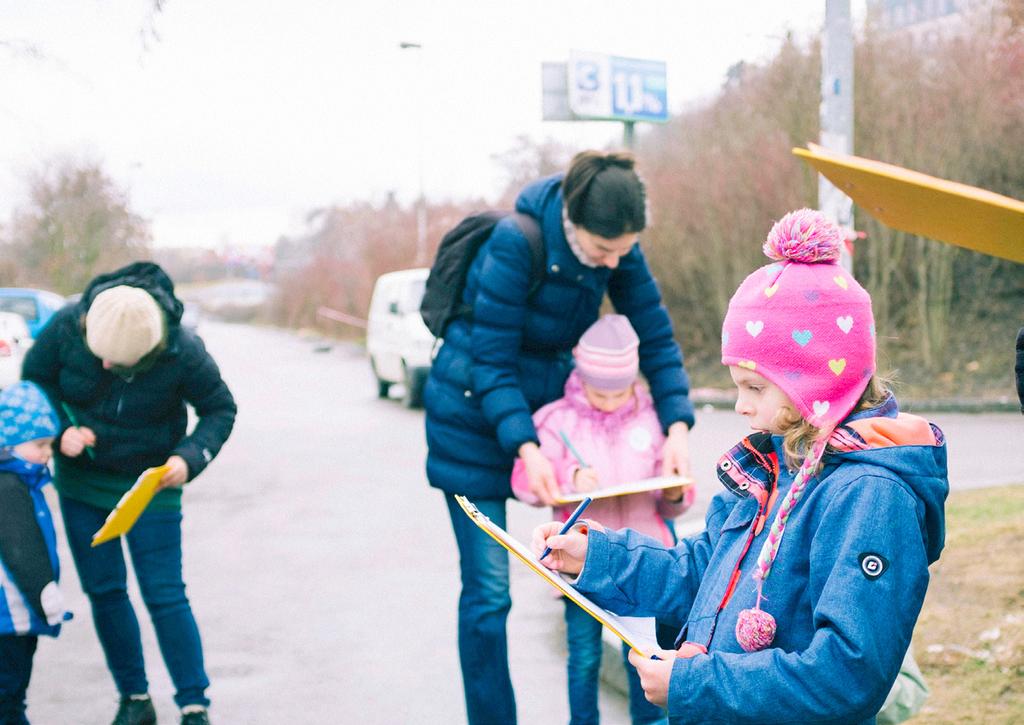 490 kroků k tvorbě Vyzvedneme vás na tramvajové zastávce Lihovar. Hned od začátku společně zmapujeme kroky do MeetFactory pohledem umělce, který se inspiruje podněty z okolí.