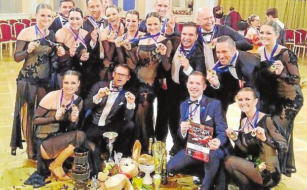 10 Hlinecké noviny červen 2018 Ridendo ovládlo MČR v plesových choreografiích Vzpomínky Dne 9. června 2018 by oslavil třicáté narozeniny náš syn Lukáš PEŠEK z Hlinska. Stále vzpomíná rodina.