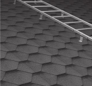Montáž střešního žebříku na šindelové a lepenkové střechy max 1 400 mm Obr. 19 Sestavení střešního žebříku Výška profilace krytiny max.