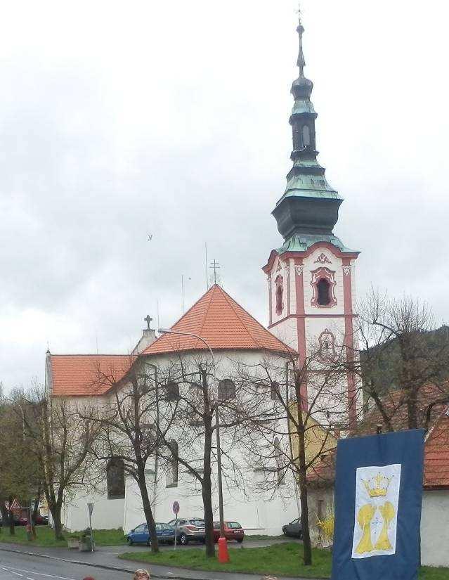 30 - mše sv. ve farním kostele sv. Václava 9.00 - mše sv. ve farním kostele sv. Václava s poděkováním za úrodu Po každé mši sv. uděluje novokněžské požehnání P. Pavel Fořt. 15.