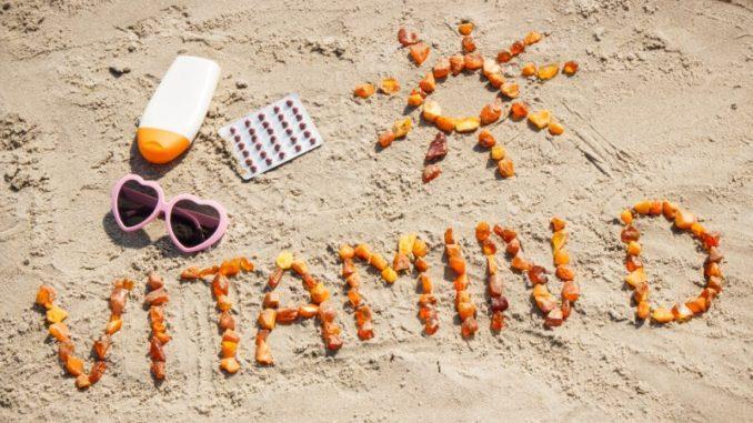 Sluneční záření 220 320 nm Lidé s pravidelnou expozicí slunci nepotřebují suplementaci vitaminem D Většina dospělých potřebuje 10-15 minut slunečního ozáření kůže, 2-3 krát týdně - American Dietetics