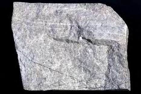 prokázat. Ve svrchním paleozoiku dokonce dochází na některých místech Krušných hor k rychlému odnosu krystalinika a vznikají lokální kamenouhelné pánvičky.