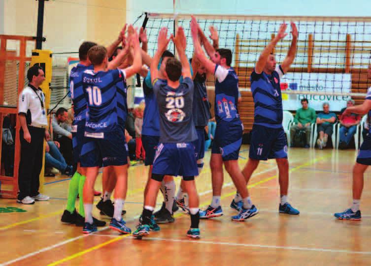 září odpoledne a bránou někdejšího nábytkářského gigantu prošly stovky návštěvníků. Jako vzpomínku na někdejší slávu UP chce město, které areál letos koupilo, zachovat jedinou budovu: Druckerovu vilu.