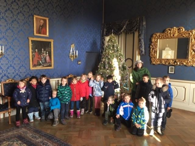 LOUČEŇ - 0. ROČNÍK Ve čtvrtek 13. prosince vyrazily děti z nultého ročníku na výlet na zámek Loučeň.