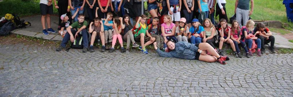 A dovednosti, co se děti naučily, předvedly rodičům na víkendovém pobytu v Soběslavi v září 2016. Rodinné týmy byly opravdu sehrané. Jako kdyby ti rodiče jezdili na tábory také.
