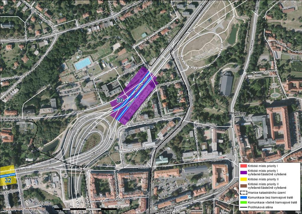 30 Střešovice Patočkova V ulici Patočkova, v úseku mezi křižovatkou s ulicí Na Hubálce a MÚK Malovanka (vjezd do tunelového komplexu Blanka a Strahovského tunelu), byla lokalizována kritická místa.