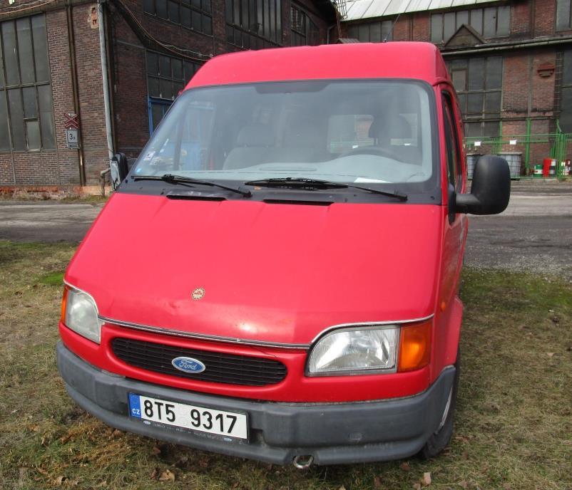 nákladní automobil, skříňový - dodávkový vyrobeno 1997 najeto 275 282 km objem motoru 2 496 ccm nafta 56 kw platnost STK 11/2015 červená výbava autorádio celoplošné poškození karoserie,