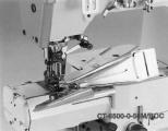 BOC O P T I O N A L D E V I C E LEMOVAČ PRO RAMENOVÉ INTERLOKY BED-ON TYPE BINDER FOR CYLINDER BED INTERLOCK MACHINES HIGH SPEED CYLINDER BED INTERLOCK MACHINES S tímto aparátkem můžete i na