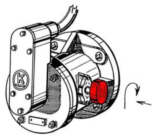 obr. 11 b) generátor DAKO-FE1 (obr. 12) ovládací tlačítko se stlačí a natočí ve směru šipek (generátor DAKO-FE1 je umístěn na čele skříně nápravového ložiska).