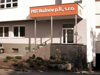 NAŠE HISTORIE PBT Rožnov p. R., s.r.o. byla založena v roce 1992 jako dceřiná společnost obchodní firmy PB Technik AG Zollikon ve Švýcarsku, postupným vývojem dospěla k samostatné obchodní i technické činnosti a v r.