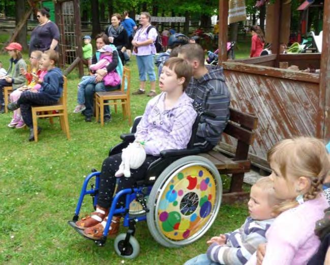 ..jako den se s nocí střídá, mohou se naše děti a lidé s mentálním postižením z Handicap centra Srdce v Poděbradech spolehnout na Velikonoční a Mikulášskou nadílku dobrot, sportovního vybavení a