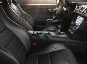 Kožená sedadla RECARO Sportovní sedadla RECARO v černé Ebony s šedým prošíváním Kožená sedadla RECARO Sportovní sedadla RECARO v černé Ebony s modrým prošíváním Kožená sedadla RECARO Sportovní