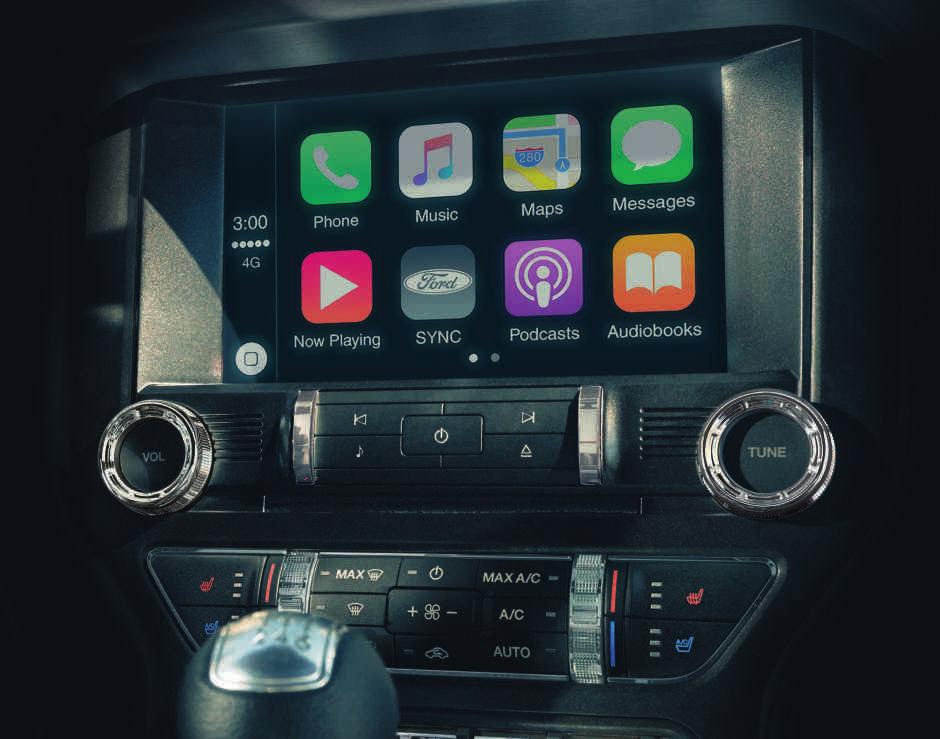příplatek Interiér Systém Ford SYNC 3 s hlasovým ovládáním v češtině a 8"
