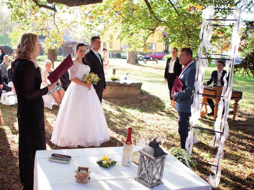 Práce na těchto záchodech začnou hned, jak nám počasí dovolí, a předpokládám, že v půlce roku bude hotovo.