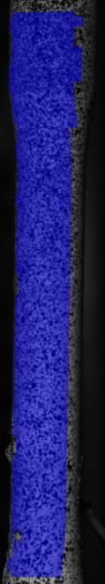 Obr. 42. - Barevná mapa na snímaném vzorku systémem Aramis Na obrázku 42 je zkušební vzorek snímaný systémem Aramis. Nalevo je na vzorku barevná mapa před upevněním extenzometru.