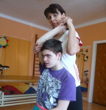 vyprávěj, co jste společně pěkného zažili Rodiny se baví: zahradní slavnosti v tvarné programy pro dospûlé a mládeï víkendy pro