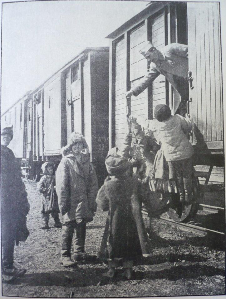 Obrazové přílohy Příloha č. 1. Hladové děti. Převzato z: (MEDEK, Rudolf VANĚK, Otakar HOLEČEK, Vojtěch (red.).