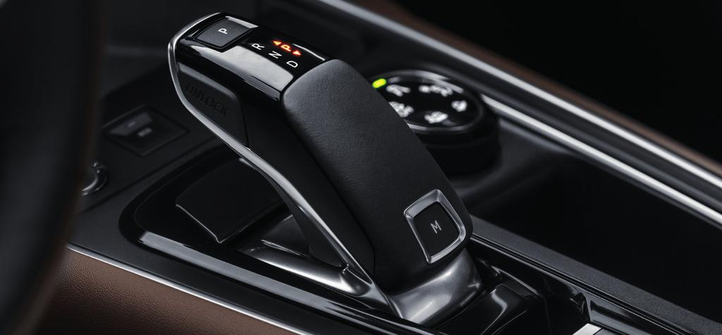 nová automatická převodovka EAT8 * PRO VĚTŠÍ POTĚŠENÍ Z JÍZDY Nové SUV C5 Aircross je kromě manuální šestistupňové převodovky vybaveno také nejnovější generací automatické převodovky EAT8, Efficient