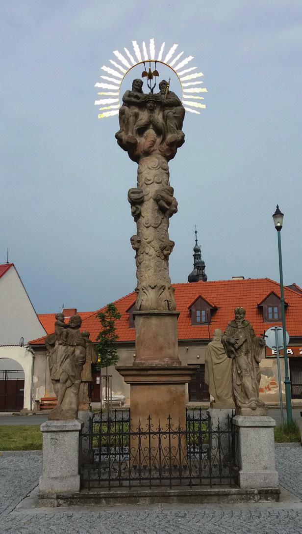 Město Touškov 8 Rozloha MPZ _ 0,25 ha Počet památek _ 21 (z toho 20 v MPZ) Historicky první dochovaná zmínka o Touškově pochází z falza benediktinského kláštera v Kladrubech z roku 1115.