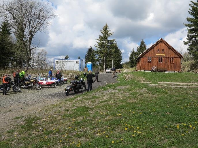 Prvním cílem naší vyjížďky byl zpřístupněný bývalý cínový důl v Abertamech, kam