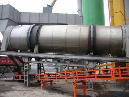 sít přípojkou 22 kv (odbočka z hlavního napájecího vedení Mníšek p. B. - Malá Hraštice).