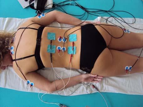 elektrostimulace (viz obr. č. 8). Na levý maleolus medialis byla umístěna zemnící elektroda EMG přístroje. Před začátkem každého měření byl proveden test artefaktů.