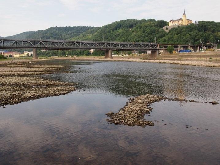 Doporučená opatření opatření obecně Konzultace s ORP a KÚ Informovanost veřejnosti Konzultace se zemědělci závlahy Účelové manipulace na vodních nádržích Mimořádné manipulace na jezech (úhyn ryb)