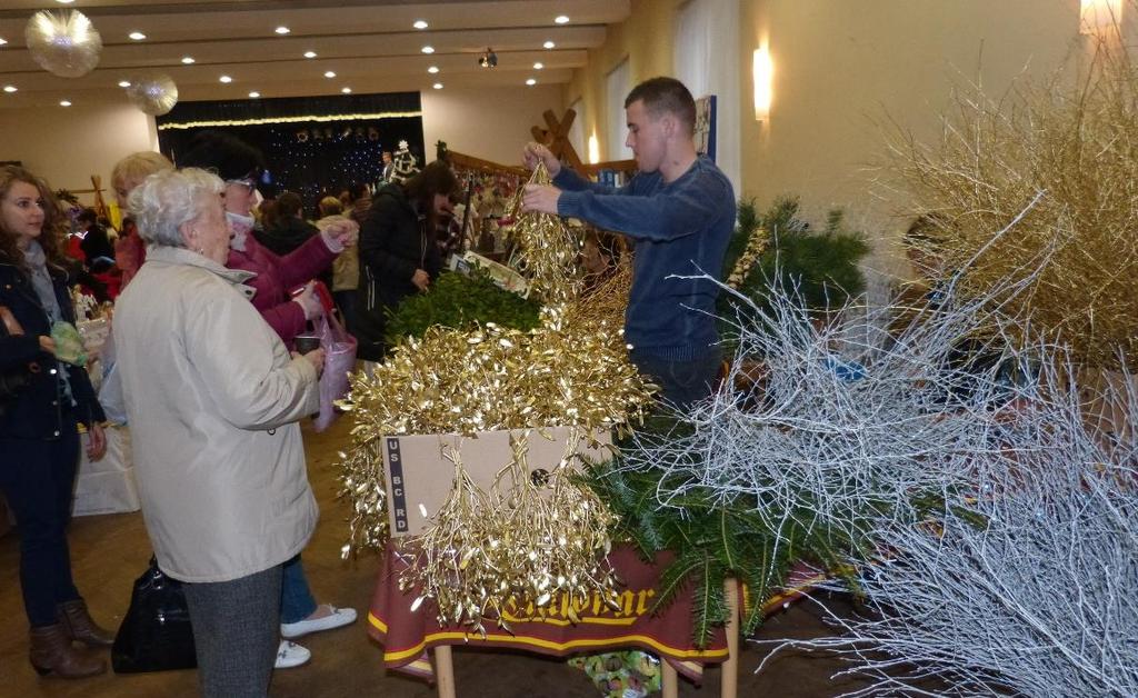 Vánoční trhy 2016 v Obecním domě Tato tradiční akce se letos konala 26. listopadu a jako každý rok se těšila velkému zájmu občanů.