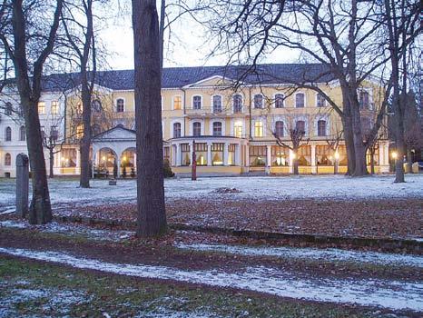 Relax. Výherce měsíce prosinec: Jana Sýkorová, Nymburk sraz recepce hotelů: pondělí: 14.00 hod. Imperial středa: 15.00 hod. Belvedere GALERIE BRÖMSE.