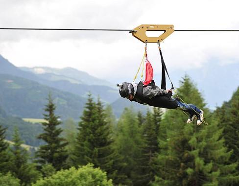 a dráha pro "Sommertubing" http://www.bikepark-leogang.