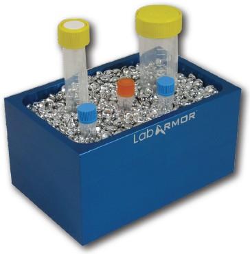 LAB ARMOR LabArmorTM - laboratoř bez vody a ledu?... ano s unikátním suchým médiem BathArmorTM materiál ve tvaru pelet, 5-8 mm v průměru excelentní tepelná vodivost použitelné pro teploty -80 C.