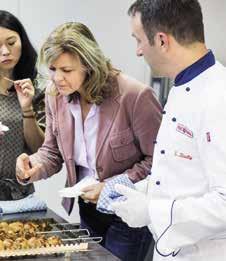 Academy RATIONAL Jedině u nás je průběžné vzdělávání vždy v ceně. Na stránkách www.rational-online.com se bezplatně přihlaste na námi pořádané semináře.