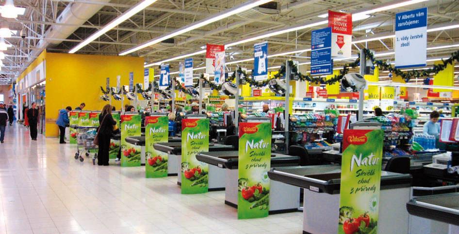 Mediatyp je jasně zvolený, jasná message těsně před tím, než nás zaplaví barevnost regálů, chválí Head of Trading OOH & Radio MediaComu Filip Matoušek.