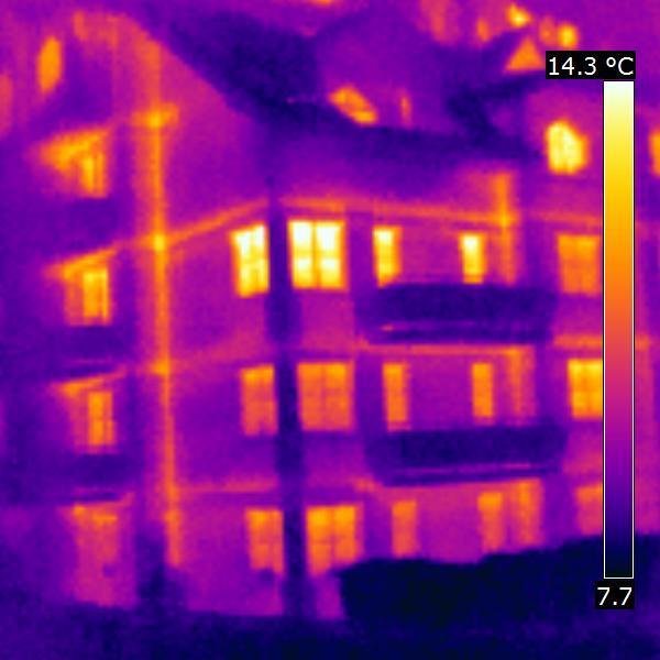 14. Exteriérový snímek celkový pohled na severozápadní roh Datum snímku: 6.2.