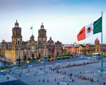 Teotihuacan Zájezd zahrnuje prohlídku toho nejlepšího, co může Mexiko nabídnout. Termín je zvolen v době nejzajímavějších a nejbarevnějších svátků v Mexiku - dušiček.