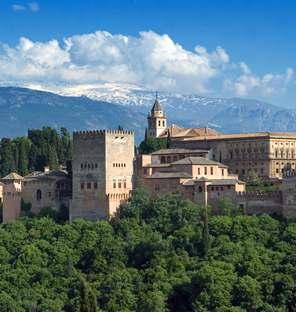 Turistika je zde díky báječným klimatickým podmínkám téměř celoroční. 2. den: Návštěva SEVILLY, města zvaného pro svoji krásu " perla Andalusie".