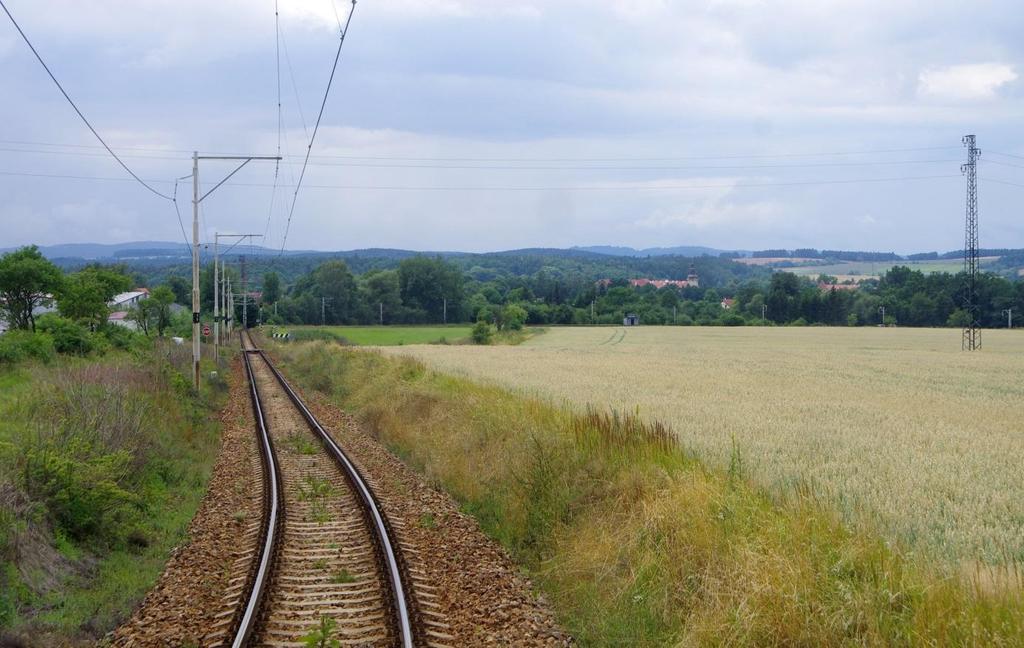 Obrázek 23: Pohled na trať mezi Bežerovicemi a