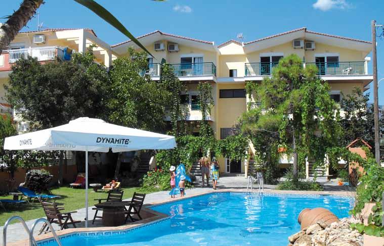 Aparthotel Christos *** Menší hotel s příjemnou rodinnou atmosférou a výhodnou polohou v blízkosti Limenarie doporučujeme klientům všech věkových kategorií včetně rodin s dětmi.