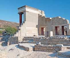 Knossos a Heraklion Místa, která byste si neměli nechat ujít. Návštěva nejvýznamnější krétské památky zbytků paláce Knossos z dob mínojské civilizace.