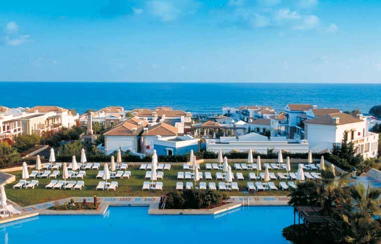Hotel Royal Mare ***** Rozsáhlý luxusní hotelový komplex, patřící hotelovému řetězci ALDEMAR, vítězi mezinárodní soutěže World Travel Awards 2008, je vhodný i pro nejnáročnější klienty.