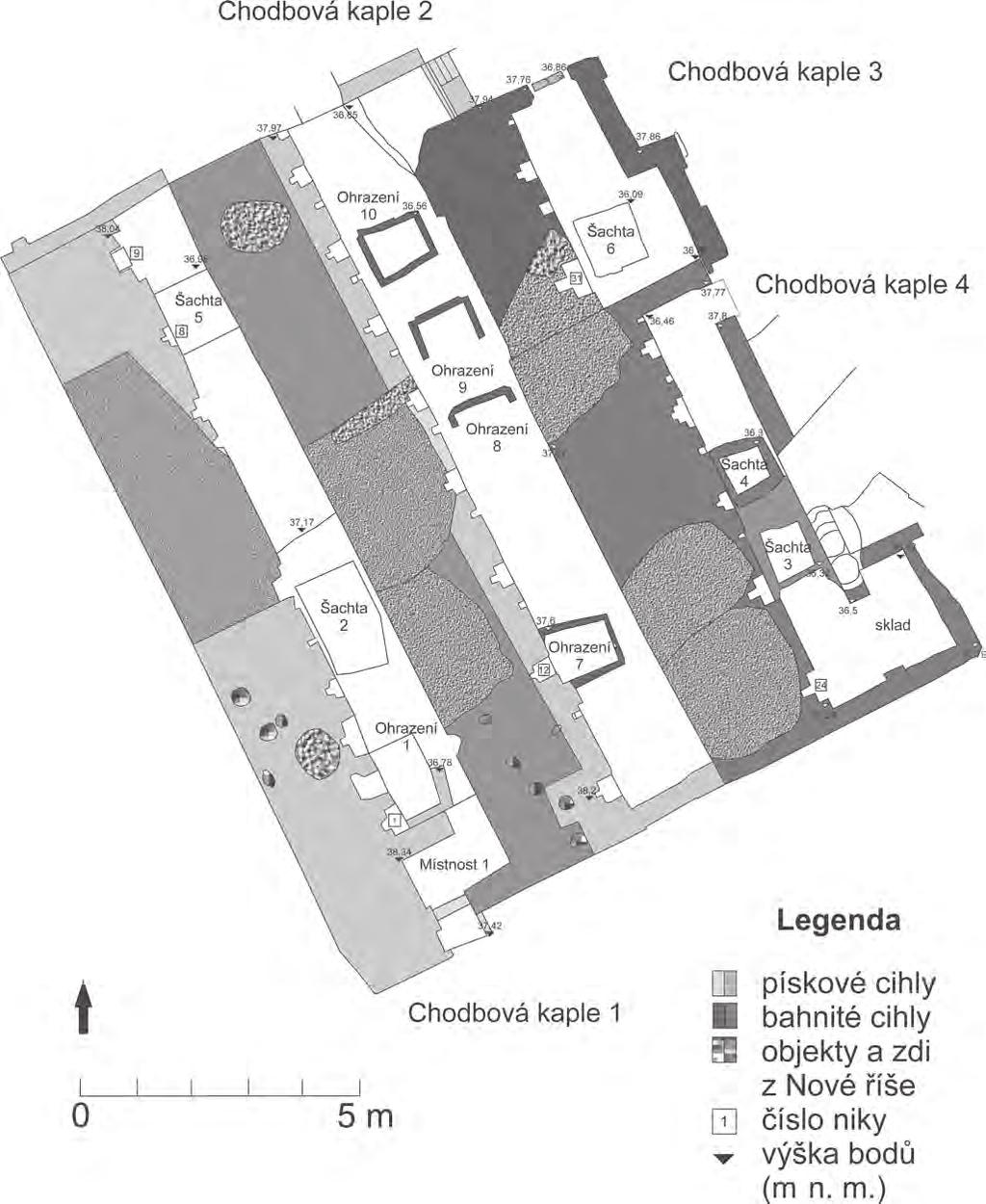 Čtyři domy z města mrtvých PES XX/2018 29 Architektura a archeologie Komplex AS 103 sestává ze čtyř chodbových kaplí (tj. hro - bek), na odkryté ploše 15,0 12,7 m (obr. 3, 4 a 5).